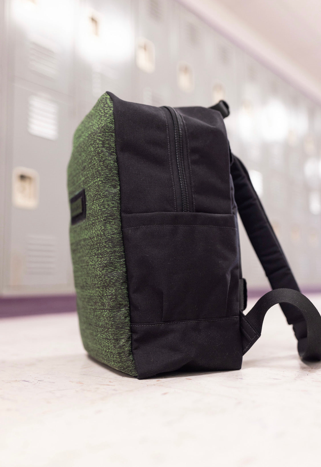 Mundbora Body Shield Backpack